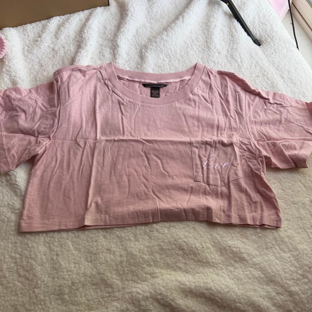 VS crop top love L